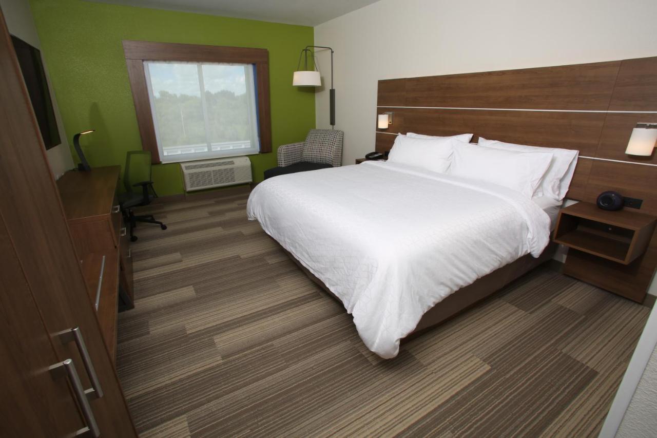 Holiday Inn Express - Mccook By Ihg Zewnętrze zdjęcie